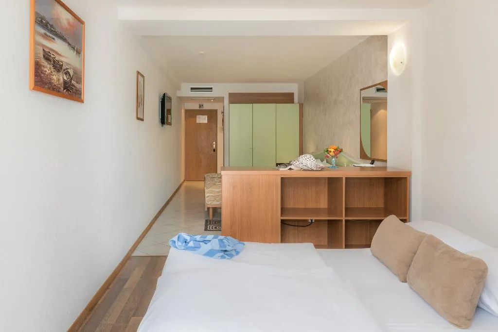 DOUBLE SIDE SEA VIEW WITH BALCONY Room, Hotel Narcis, Istria