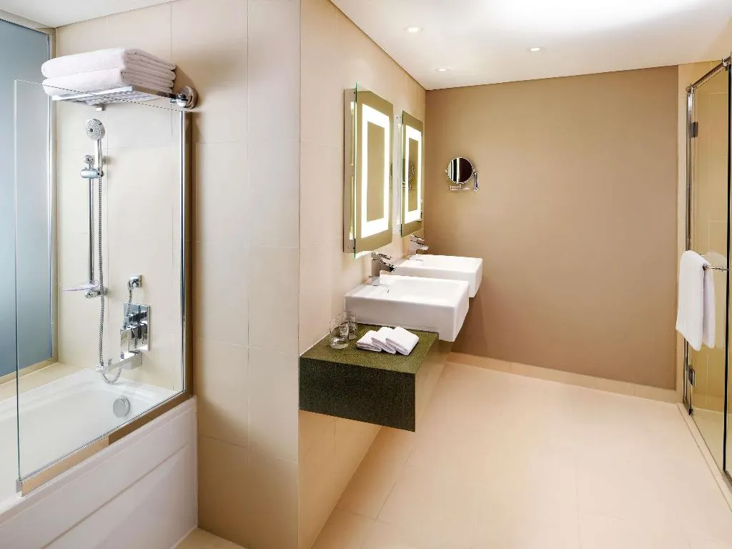 SUITE EXECUTIVE Room, Novotel Dubai Al Barsha, Dubai