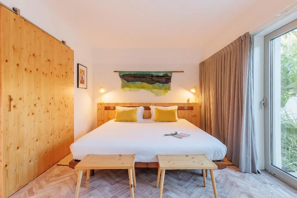 APARTMENT DELUXE ONE BED Room, Laranjal Farm House, Algarve