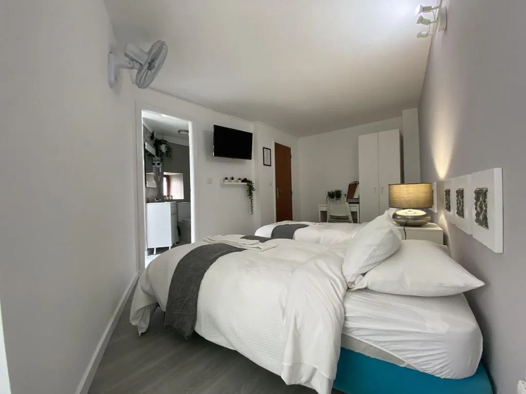 Room, Residencial Triunfo, Porto