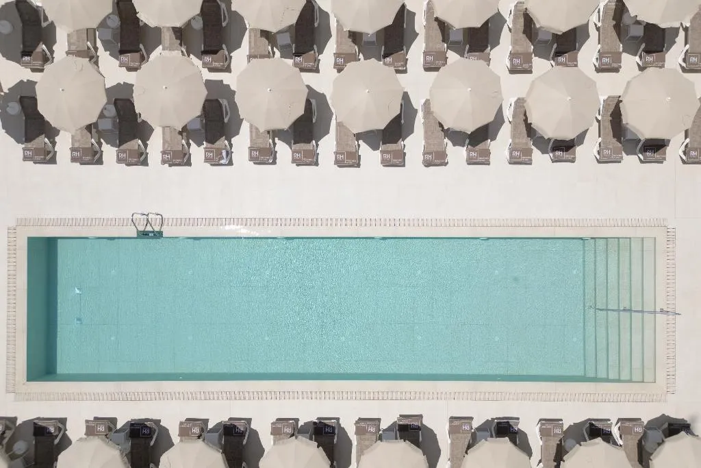 Pool, RH Arena, Valencia