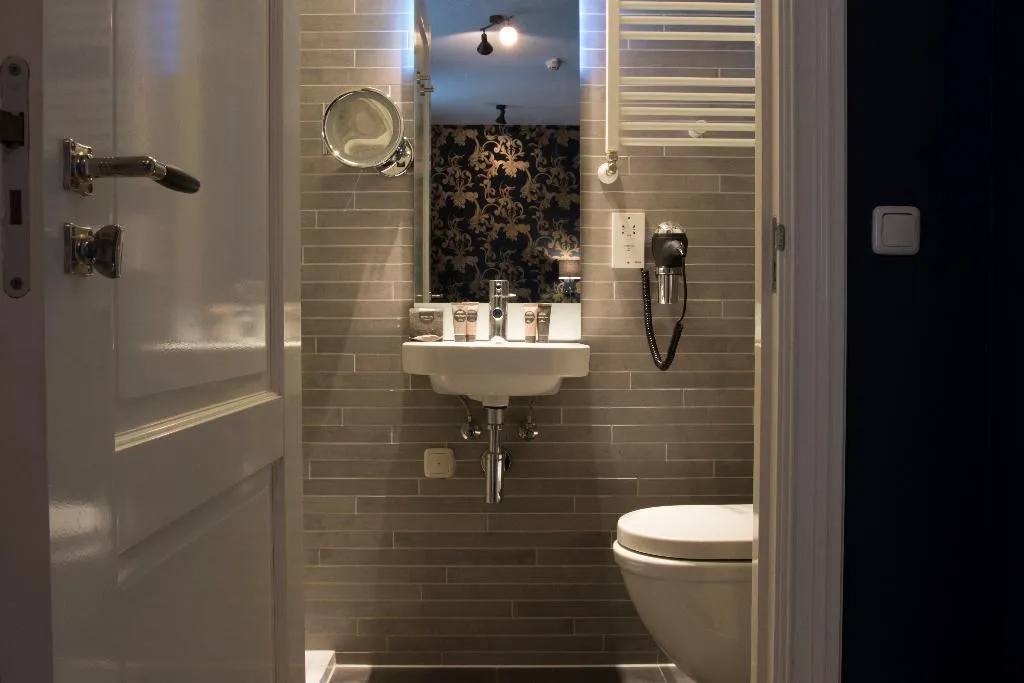 DOUBLE SUPERIOR Room, Grand Canal Boutique Hotels, Amsterdam