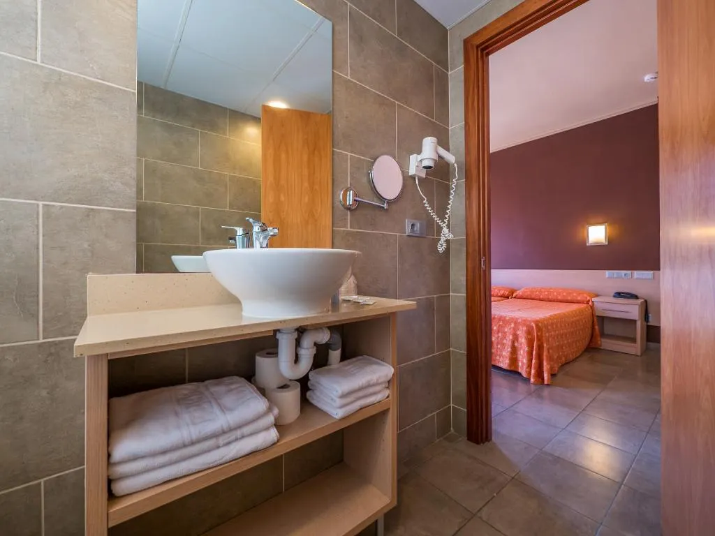 QUADRUPLE WITH BALCONY Room, Tossa Beach Center, Costa Brava