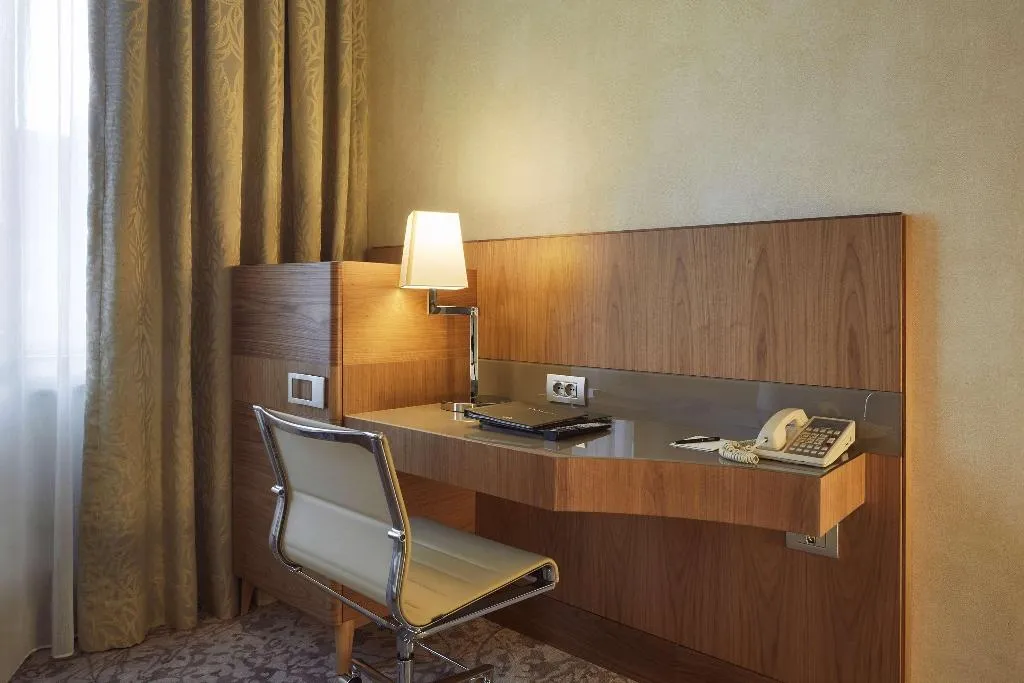 Room, Hilton Milan, Milan