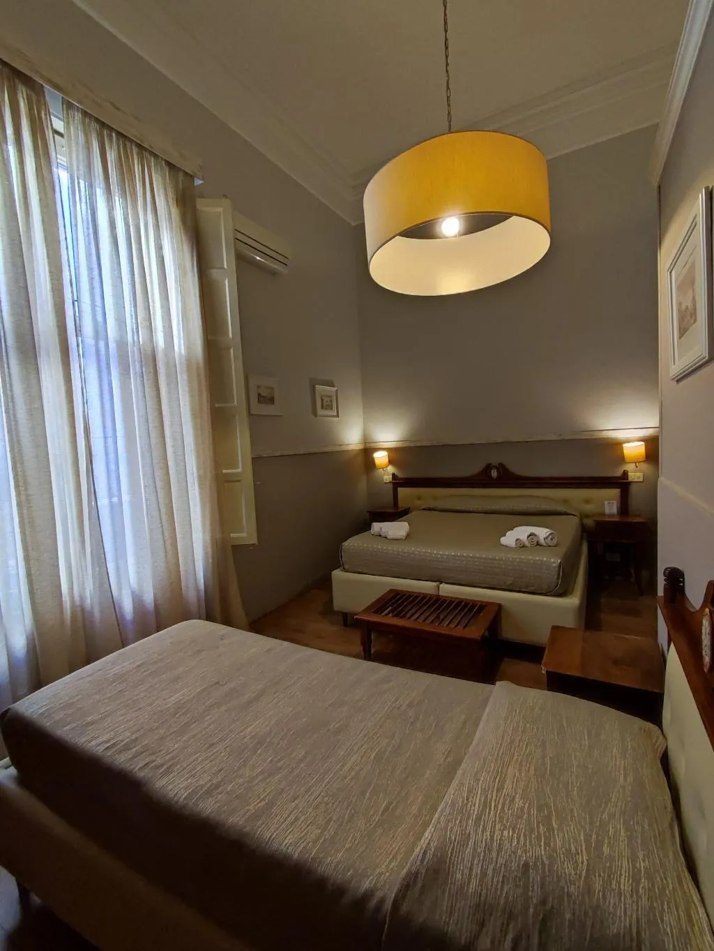 TRIPLE STANDARD Room, La Collegiata, Catania