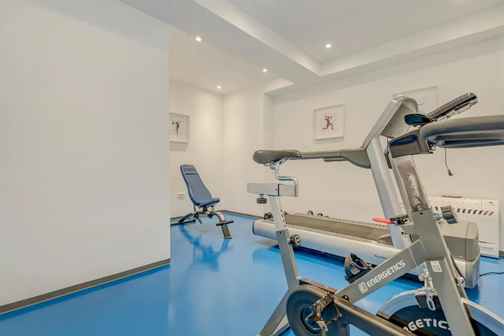 Sports and Entertainment, Villa Luna Podstrana, Split