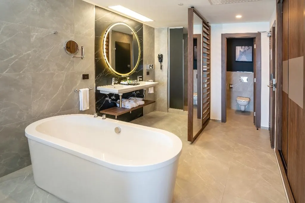 JUNIOR SUITE OCEAN FRONT Room, Riu Palace Kukulkan - Adults Only - All Inclusive, Cancun Area