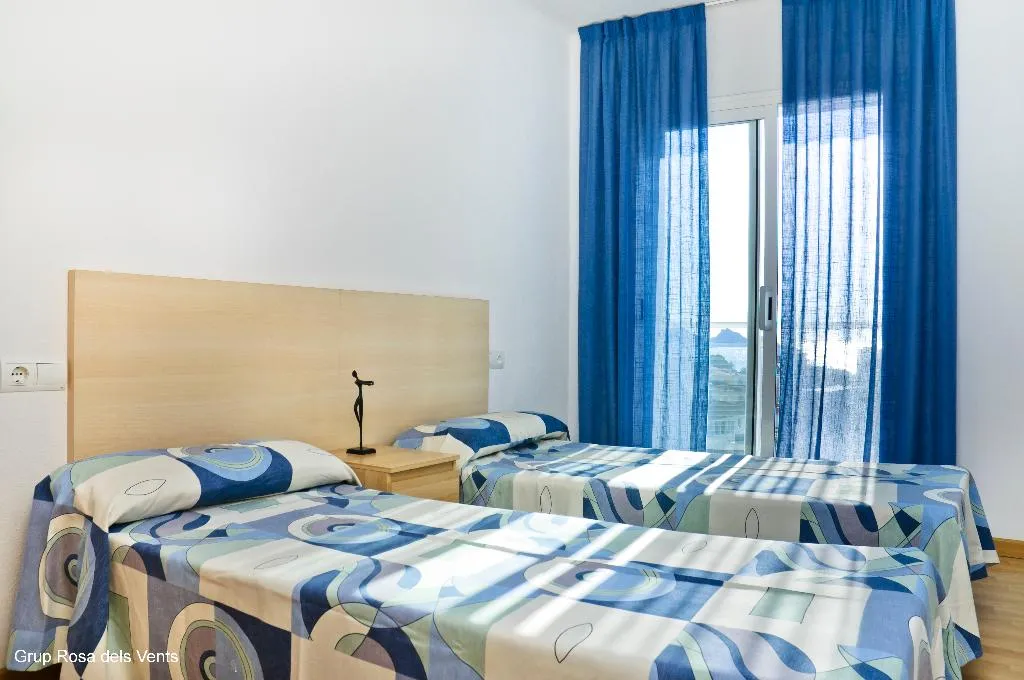 APARTMENT THREE BEDROOMS Room, Aptos. Bon Sol, Costa Brava