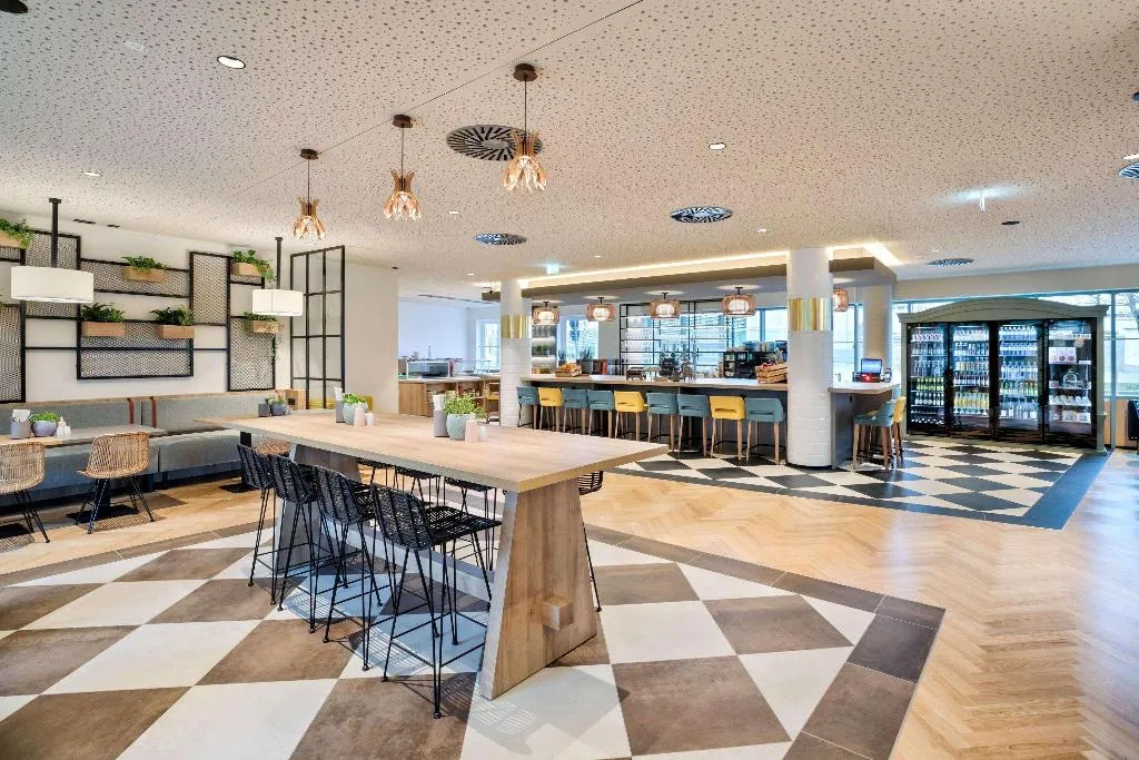 Bar, Spark by Hilton Vienna Messe Prater, Vienna