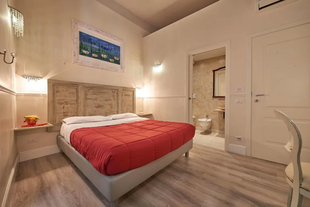 Room, B&B Le Stanze Del Duomo, Florence