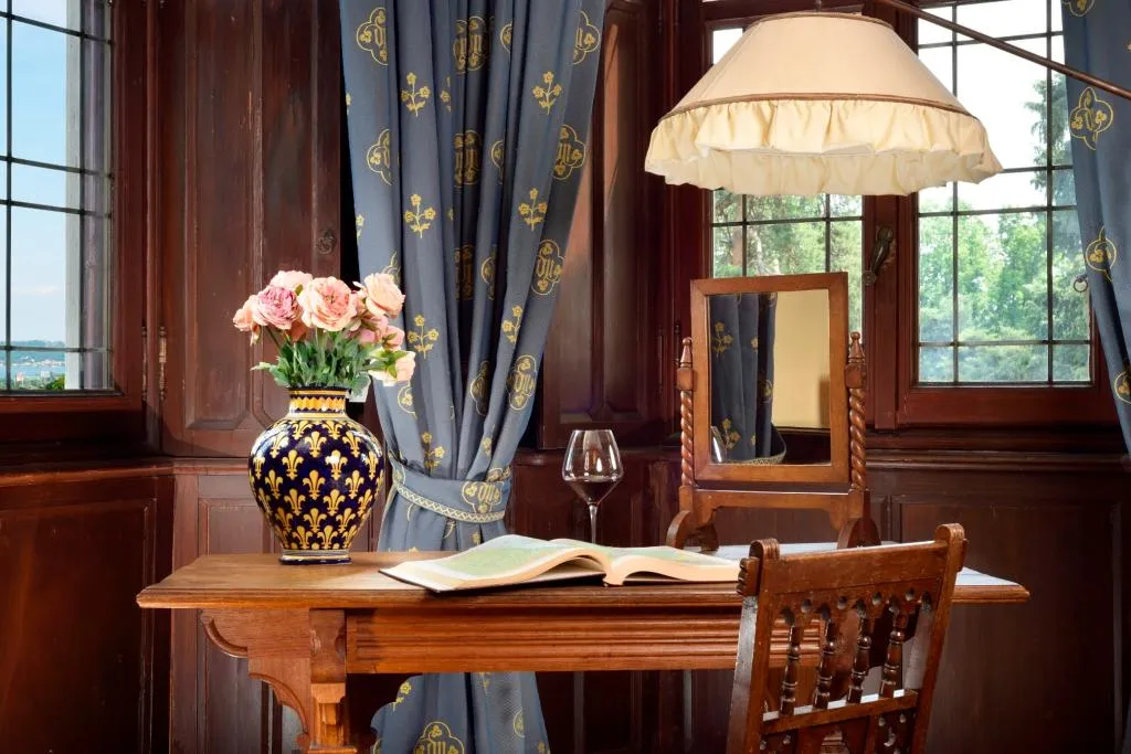 SUITE LAKE VIEW Room, Castello Dal Pozzo, Milan