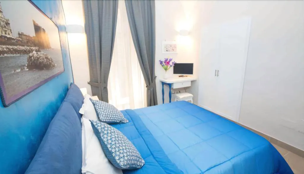 Room, Chiaia Suites, Naples