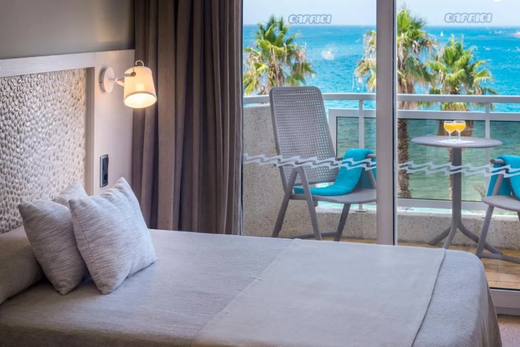 DOUBLE SINGLE USE PREMIUM Room, Caprici Beach Hotel & Spa, Costa Brava