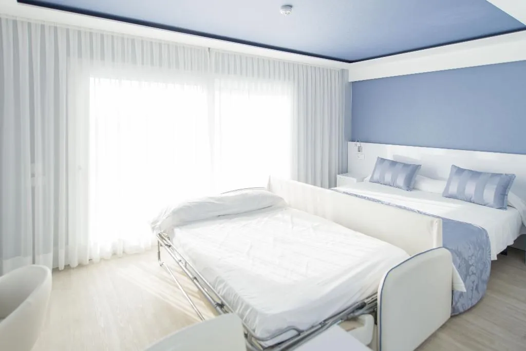 APARTMENT DUPLEX SUPERIOR Room, Masd Mediterraneo, Barcelona