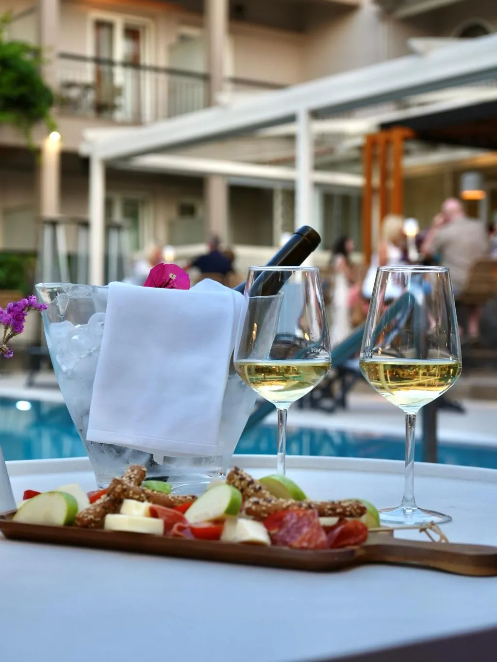 Bar, Telesilla, Corfu