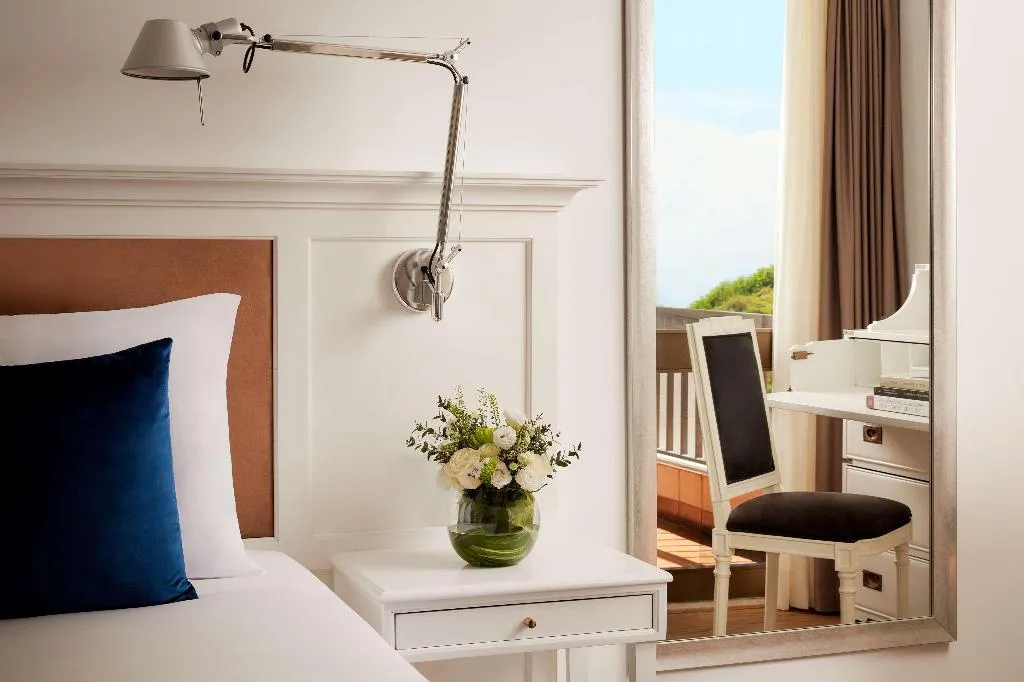 DOUBLE WITH VIEWS Room, NH Sintra Centro, Lisbon