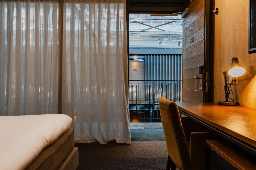 Room, Hotel De Hallen, Amsterdam