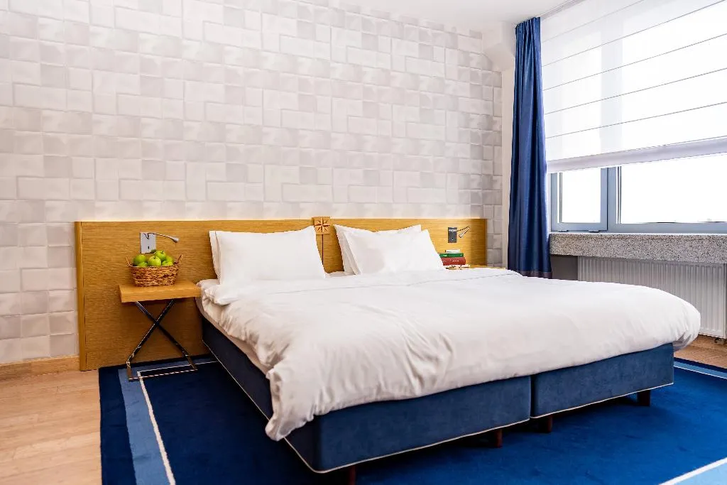 SUITE SUPERIOR CITY VIEW Room, Marina Club Hotel, Gdansk