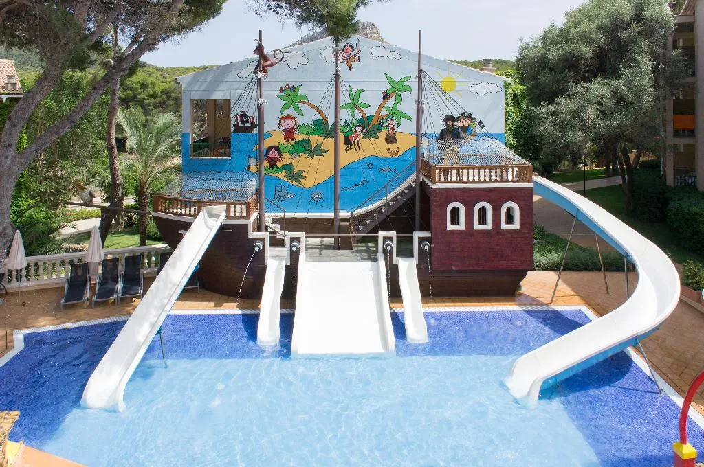 Pool, Zafiro Cala Mesquida, Majorca