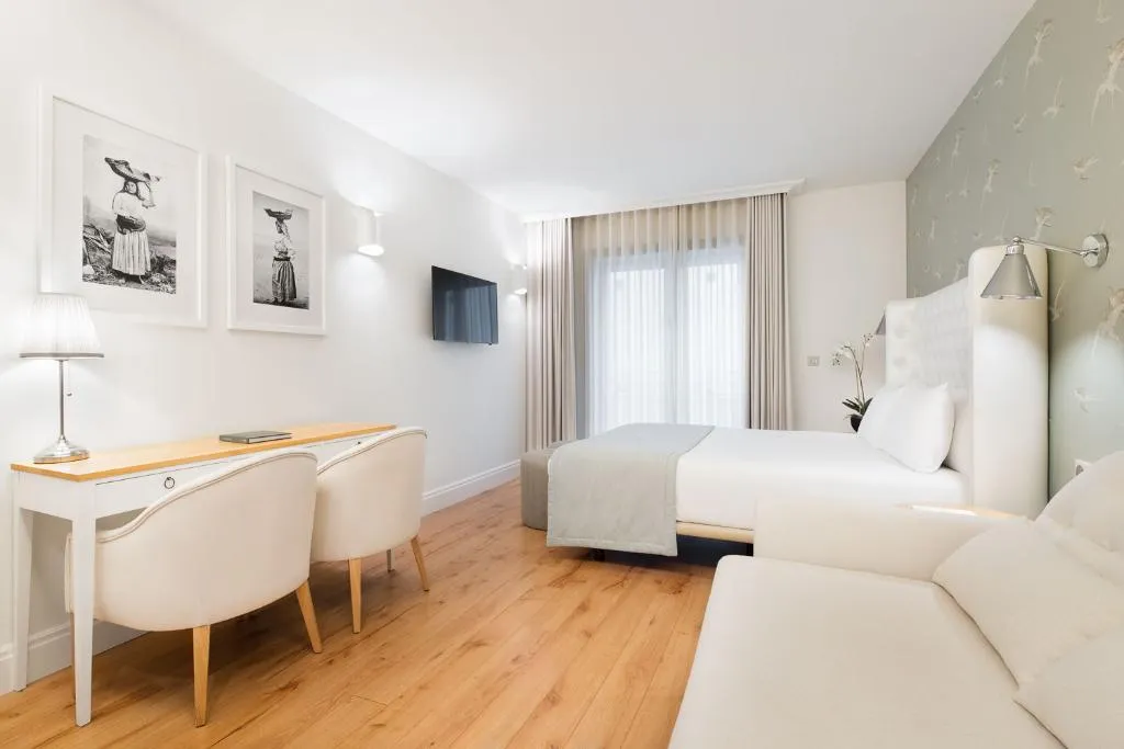 TRIPLE STANDARD Room, Eurostars Porto Douro, Porto