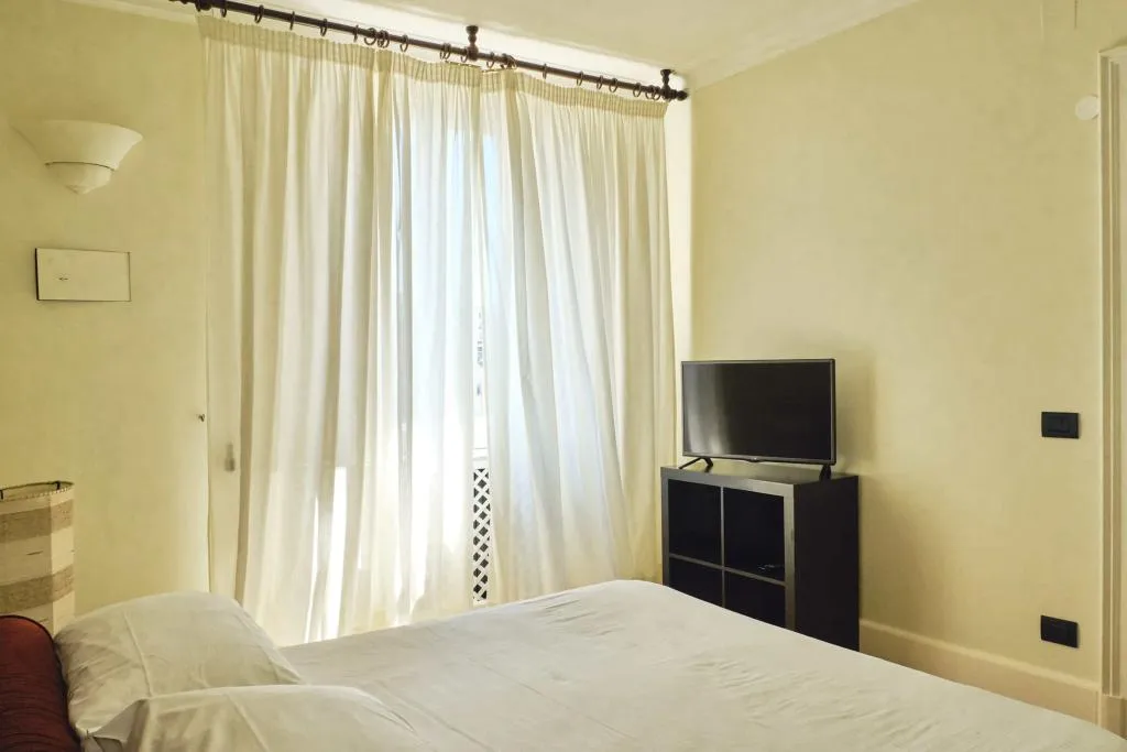 Room, Casa Rubinacci, Naples