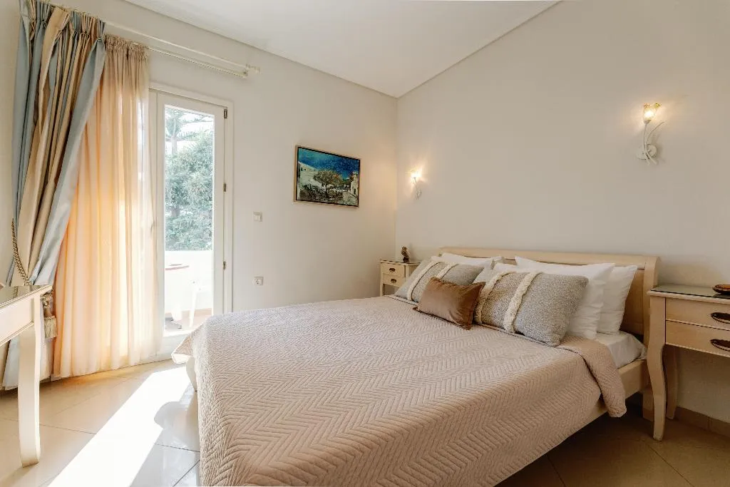 APARTMENT STANDARD Room, Aegean Palace, Naxos Island, Greek Islands