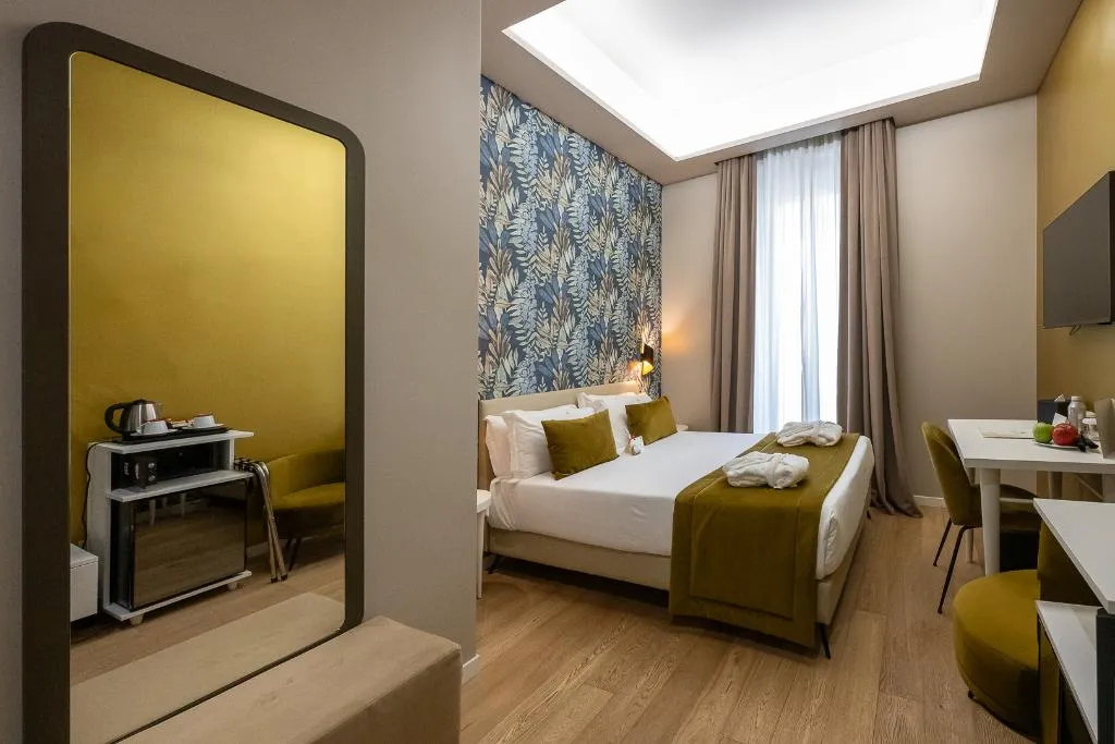 DOUBLE SINGLE USE SUPERIOR Room, Caravita, Rome