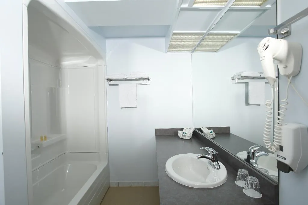 JUNIOR SUITE CAPACITY 3 Room, Airport Hotel Mara, Riga