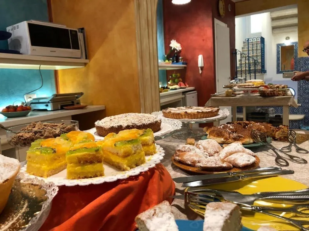 Restaurant, Cortile Sant'Agostino, Palermo