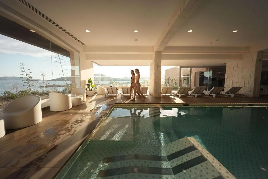 Sports and Entertainment, El Corso, Ibiza