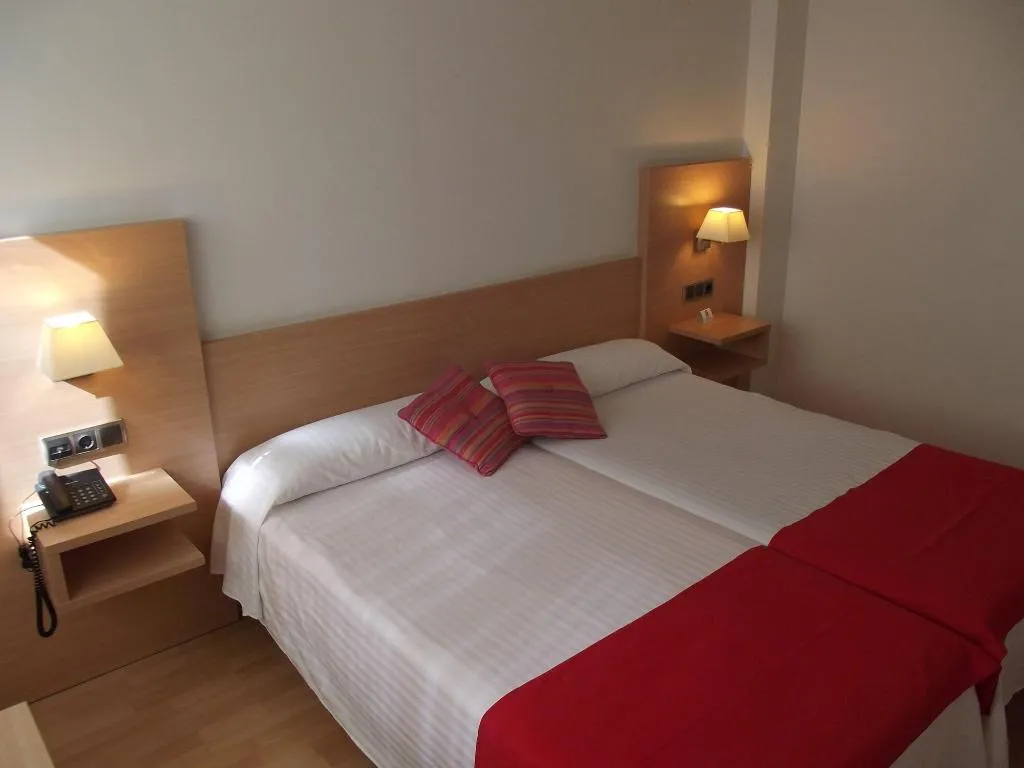 Room, Bag, Valencia