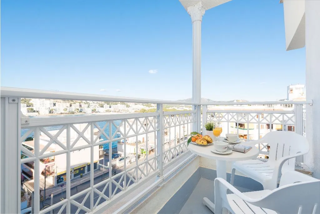 TRIPLE STANDARD Room, Playas del Rey, Majorca
