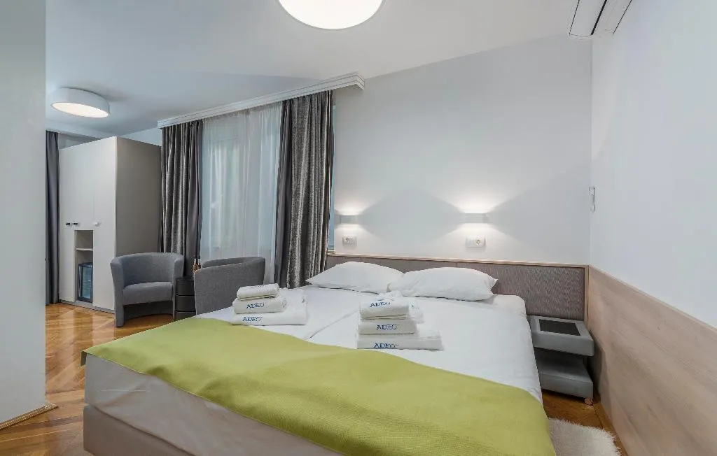 FAMILY ROOM SEA VIEW TWO BEDROOMS Room, Aparthotel Adeo, Istria