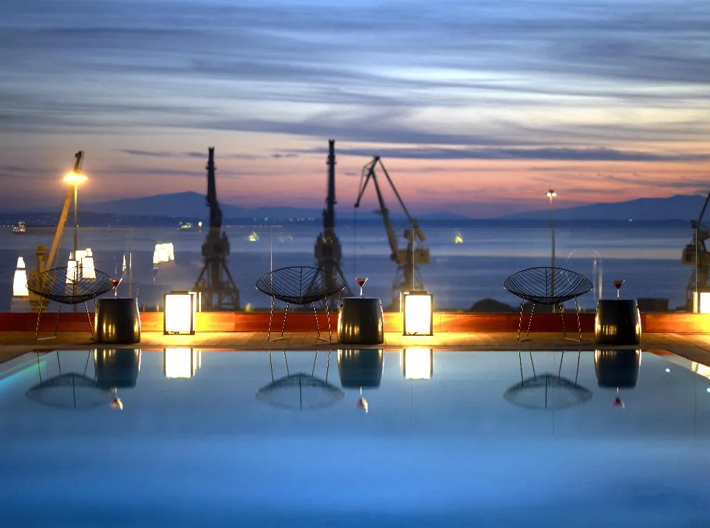 Pool, The Met, Halkidiki