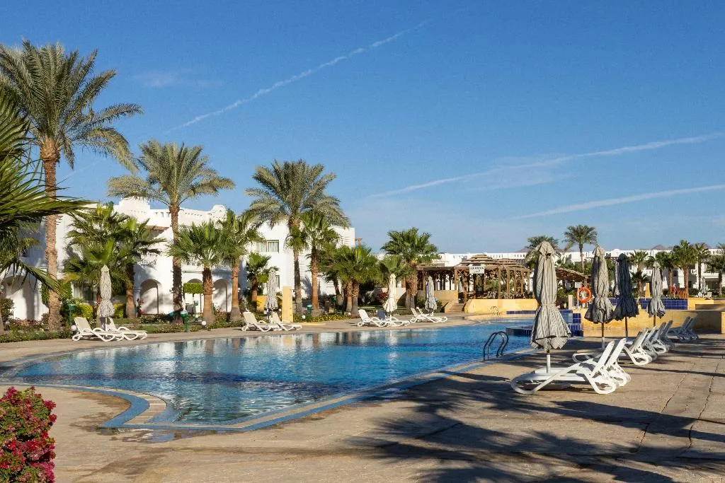 Pool, Continental Plaza Beach, Red Sea Riviera