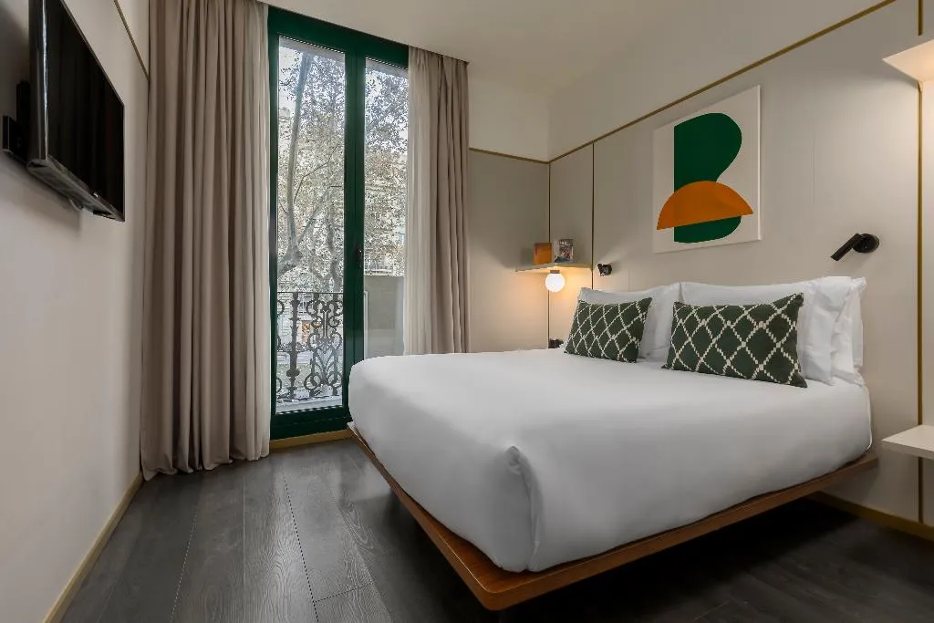 DOUBLE CLASSIC WITH BALCONY Room, Be Mate Paseo de Gracia, Barcelona