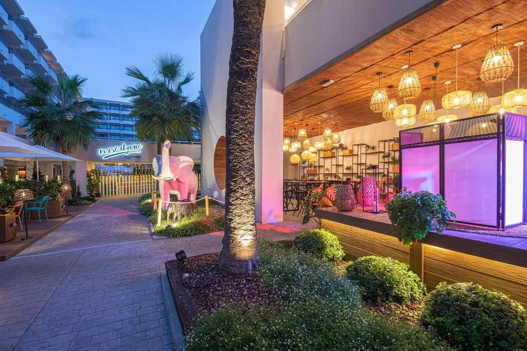 Restaurant, Innside by Melia Alcudia, Majorca