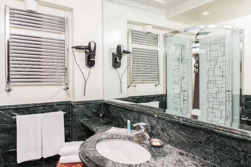 Double or Twin EXECUTIVE Room, Trilussa Palace Congress & Spa, Rome