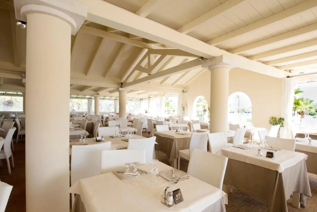 Restaurant, Le Spiagge di San Pietro resort, Cagliari