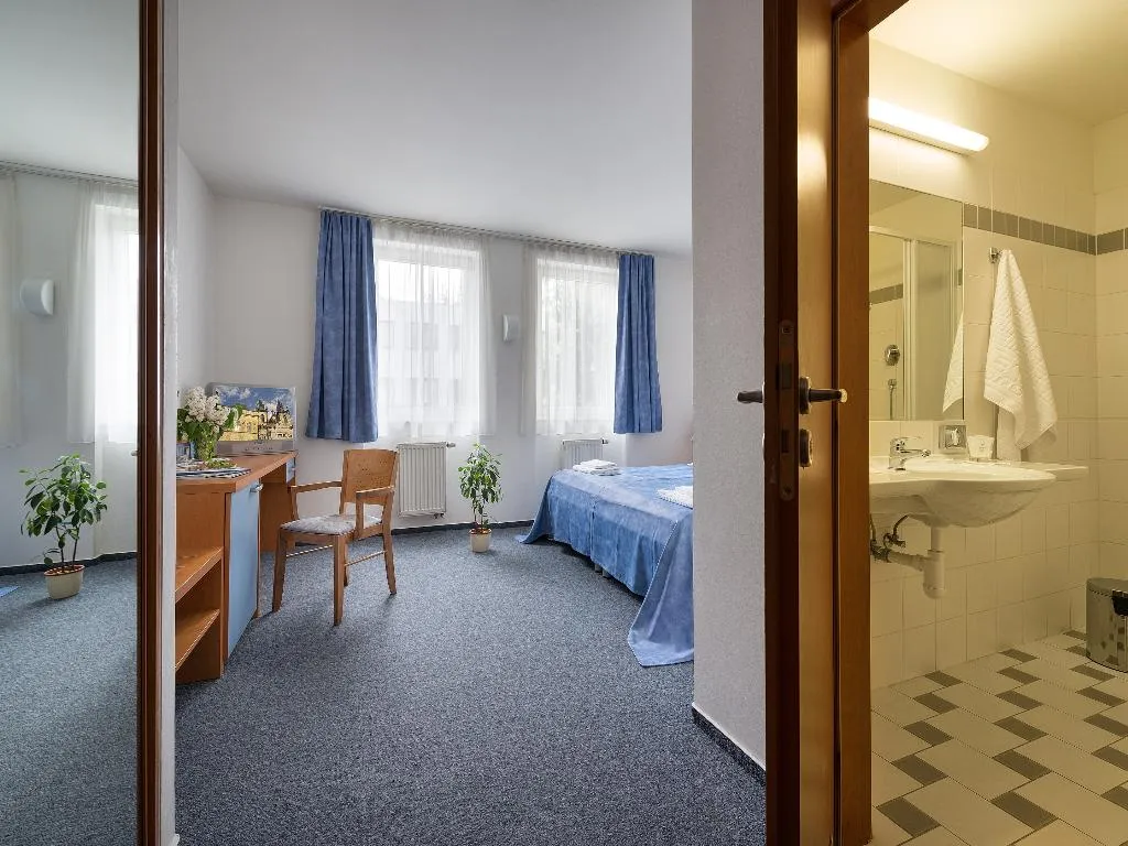 DOUBLE COMFORT Room, EA hotel Populus, Prague
