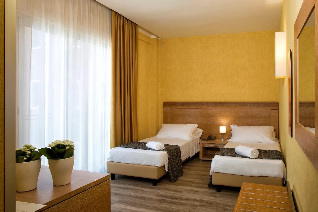 Double or Twin STANDARD Room, Yachting Palace, Taormina