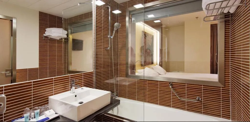 Room, Melia Avenida America, Madrid