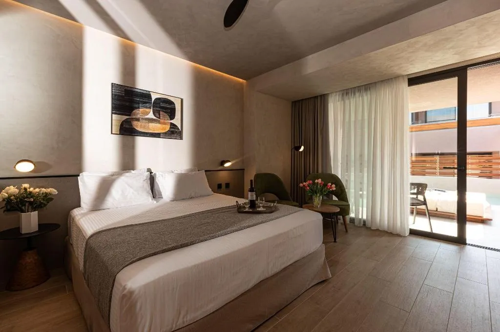 Double or Twin SUPERIOR WITH PRIVATE POOL Room, Harmony Boutique Resort, Crete