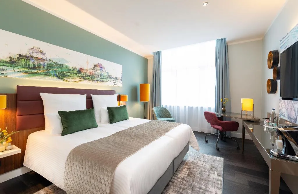 SINGLE STANDARD Room, Leonardo Royal Hotel Berlin Alexanderplatz, Berlin
