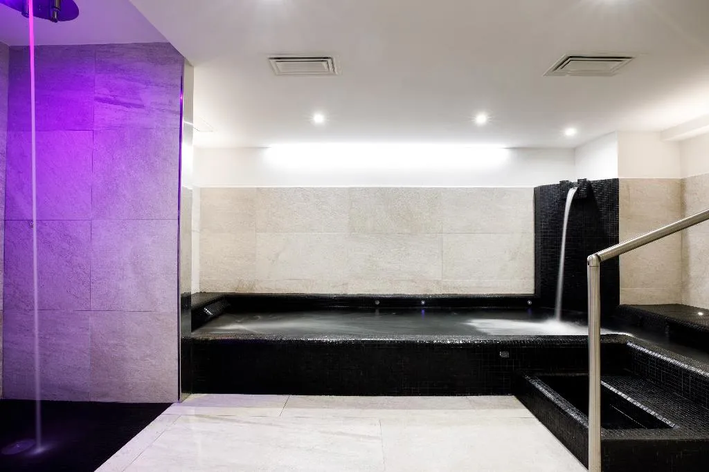 Sports and Entertainment, Villa Fiorella Art Hotel, Naples