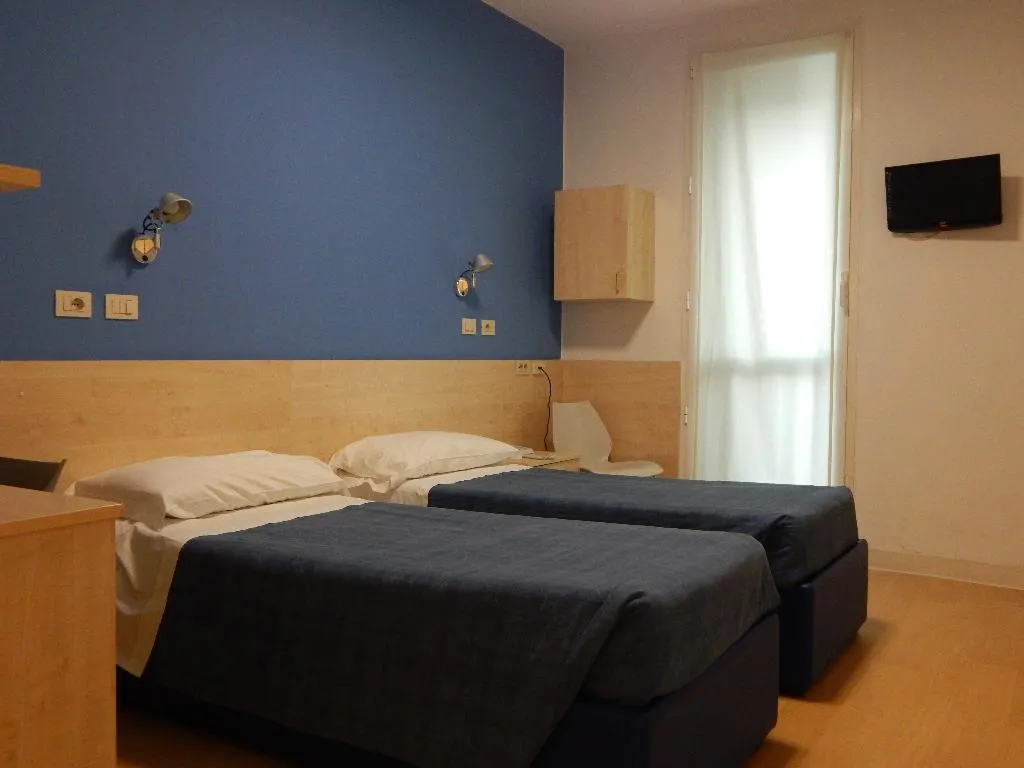 Room, Excel Milano 3 Next, Milan