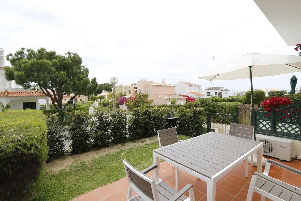 APARTMENT TWO BEDROOMS Room, Apartamentos The Old Village by Village 4u, Algarve