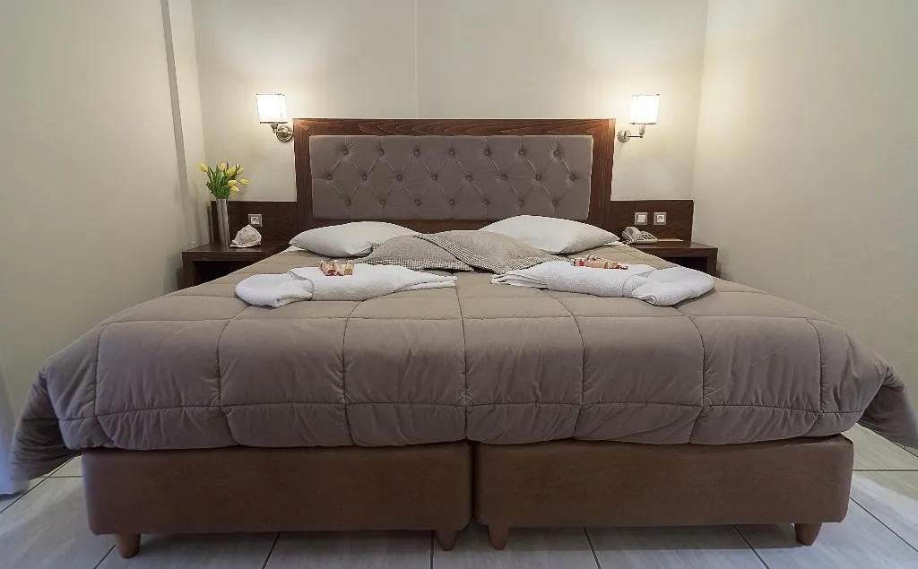 SINGLE STANDARD Room, Fedriades Delphi, Athens