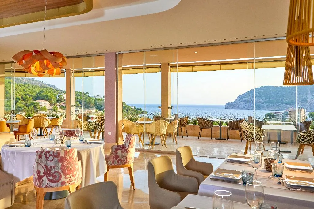 Restaurant, Zafiro Palace Andratx, Majorca