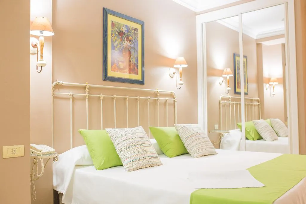 STUDIO CAPACITY 2 Room, RF Astoria, Tenerife